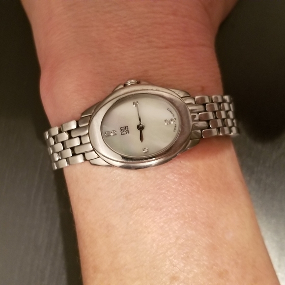 Woman's watch - Picture 2 of 3